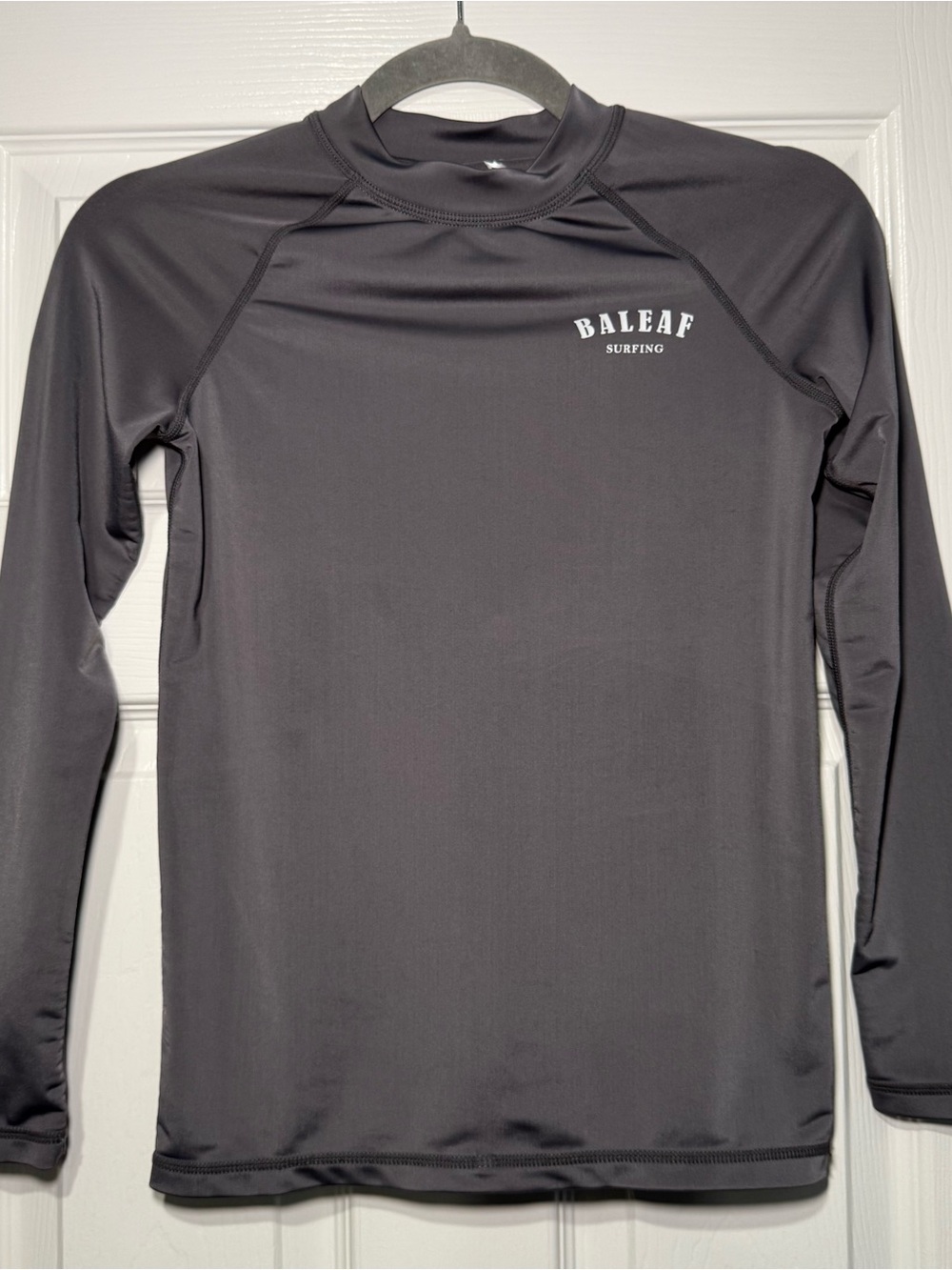 Baleaf Black Long Sleeve Surf Gray Rash Guard - Ocean Summer